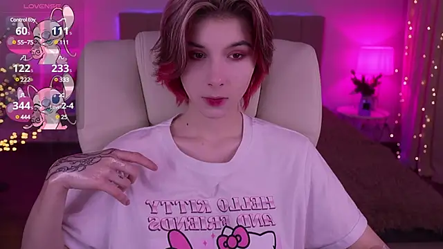 Snapshot of HaylaAmber chatting on 02/07/25, 06:56 HaylaAmber online show from 02/07/25, 06:56