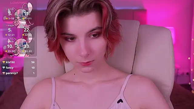 Snapshot of HaylaAmber chatting on 02/17/25, 01:10 HaylaAmber online show from 02/17/25, 01:10