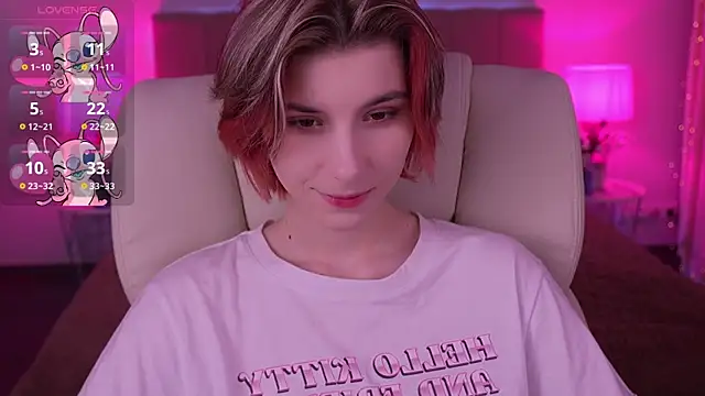 Snapshot of HaylaAmber chatting on 02/18/25, 07:10 HaylaAmber online show from 02/18/25, 07:10