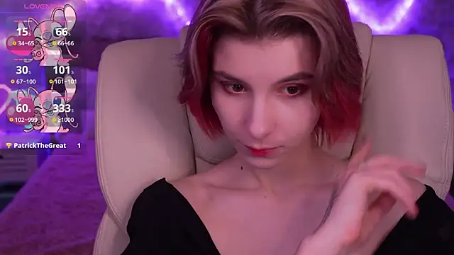 Snapshot of HaylaAmber chatting on 02/26/25, 10:15 HaylaAmber online show from 02/26/25, 10:15