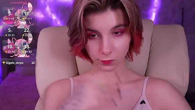 Snapshot of HaylaAmber chatting on 03/03/25, 04:25 HaylaAmber online show from 03/03/25, 04:25