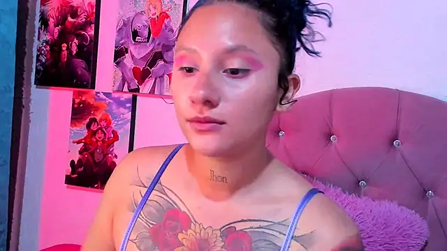 Mila nixon02 online show from 04/19/26, 03:28