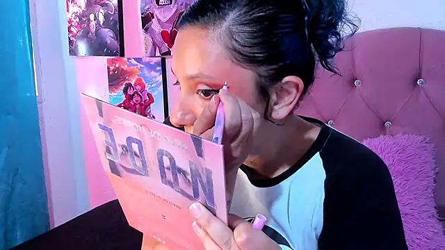 Mila nixon02 online show from 04/26/26, 05:21