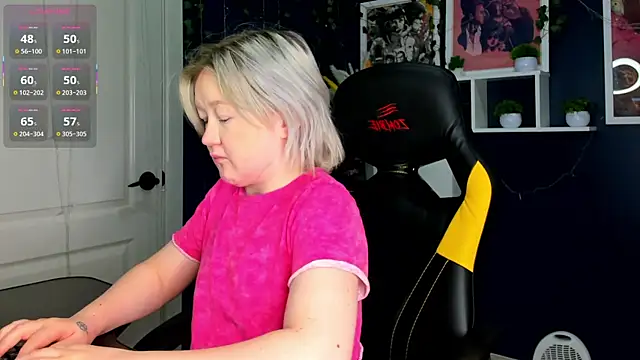 Sara Robinson online show from 06/08/26, 03:07