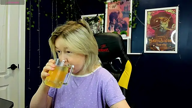 Sara Robinson online show from 06/29/26, 03:02
