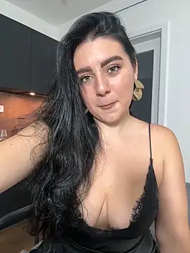 Snapshot of Evelyn___Sweet chatting on 10/08/25, 07:55 Evelyn Sweet online show from 10/08/25, 07:55