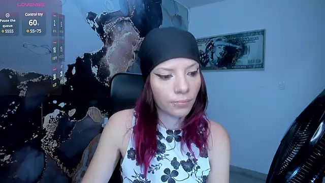 Snapshot of DanaaRey chatting on 01/24/25, 11:26 DanaaRey online show from 01/24/25, 11:26