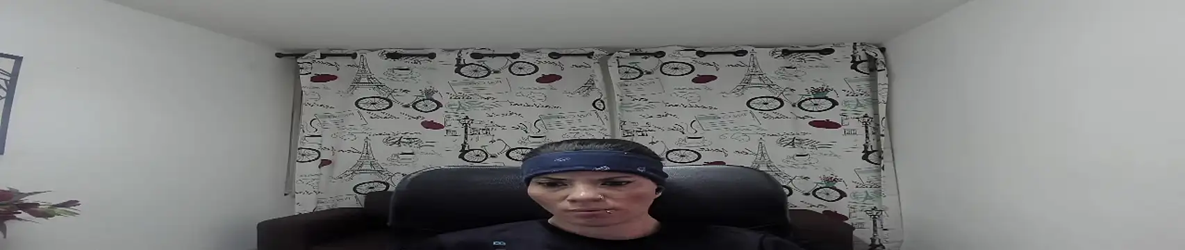 Snapshot of DanaaRey chatting on 10/16/25, 05:25 DanaaRey online show from 10/16/25, 05:25