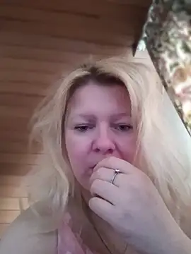 Snapshot of Lauri_scherri chatting on 03/27/26, 03:34 Lauri scherri online show from 03/27/26, 03:34