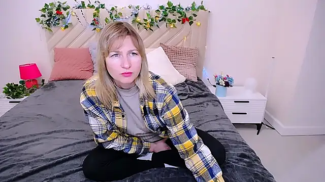 Incredible Ariela online show from 10/23/25, 10:58