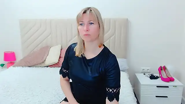 Snapshot of Incredible_Ariela chatting on 07/09/26, 10:19 Incredible Ariela online show from 07/09/26, 10:19
