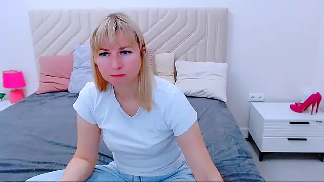 Snapshot of Incredible_Ariela chatting on 07/19/26, 09:57 Incredible Ariela online show from 07/19/26, 09:57