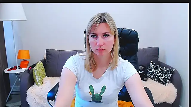 Snapshot of Incredible_Ariela chatting on 07/29/26, 09:51 Incredible Ariela online show from 07/29/26, 09:51
