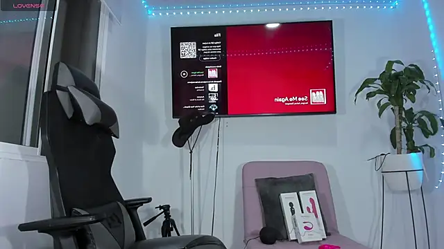 emily palmeer online show from 12/05/25, 10:46