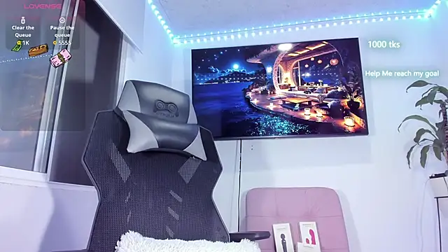 Snapshot of emily_palmeer chatting on 01/09/26, 11:02 emily palmeer online show from 01/09/26, 11:02