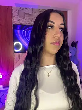 Tamara Roberts1 online show from 11/28/25, 12:57