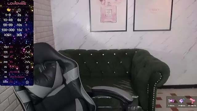 Snapshot of _Charlotte_v chatting on 01/09/25, 02:40 Charlotte v online show from 01/09/25, 02:40