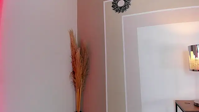 Snapshot of valeriavibes chatting on 12/04/24, 10:19 valeriavibes online show from 12/04/24, 10:19