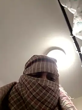 Snapshot of Rahul_sub chatting on 12/02/24, 07:16 Rahul sub online show from 12/02/24, 07:16