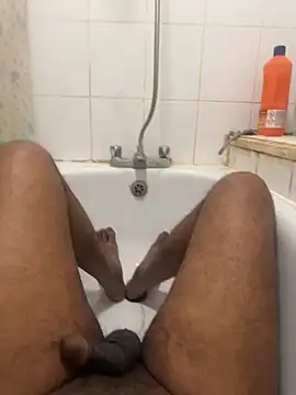 Snapshot of Rahul_sub chatting on 12/25/24, 08:18 Rahul sub online show from 12/25/24, 08:18