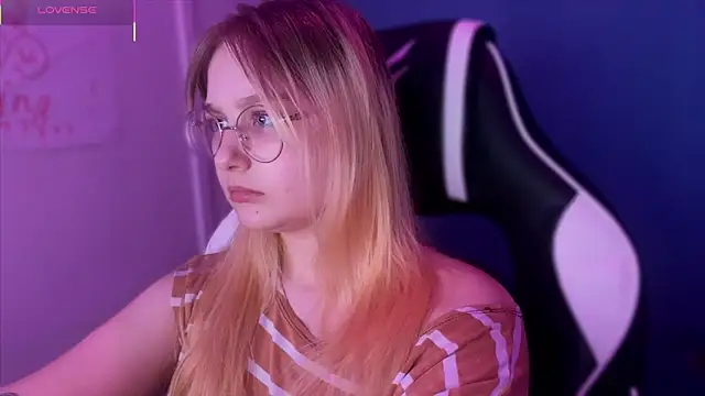 JacyWinslat online show from 03/13/25, 09:48