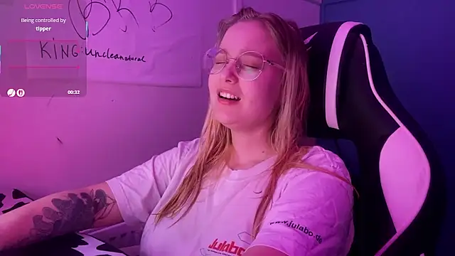 JacyWinslat online show from 03/17/25, 06:53