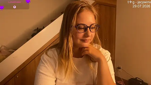 JacyWinslat online show from 07/29/26, 05:27