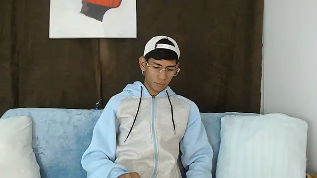 Nick Collins18 online show from 11/06/25, 08:21