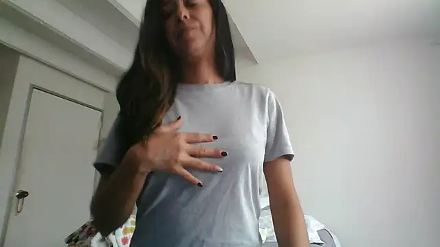 Snapshot of Sahana_Ashiika chatting on 05/17/26, 02:46 Sahana Ashiika online show from 05/17/26, 02:46