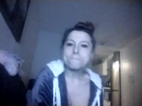 Snapshot of Florita2442 chatting on 11/06/25, 12:55 Florita2442 online show from 11/06/25, 12:55