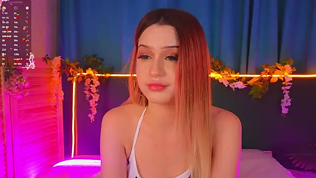 AlinaWalters online show from 11/28/25, 09:06