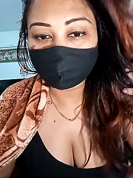 Snapshot of Cute-mona chatting on 02/07/25, 08:42 Cute-mona online show from 02/07/25, 08:42