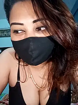 Snapshot of Cute-mona chatting on 02/10/25, 08:10 Cute-mona online show from 02/10/25, 08:10