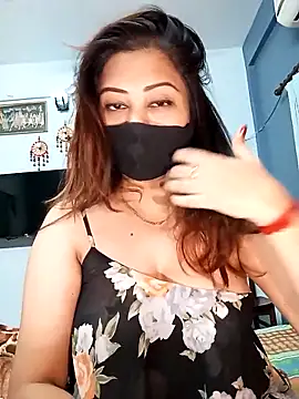 Snapshot of Cute-mona chatting on 03/08/25, 07:53 Cute-mona online show from 03/08/25, 07:53