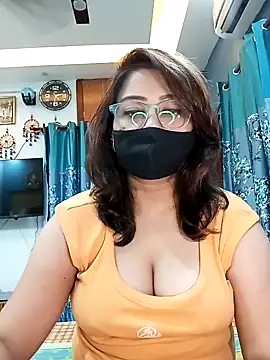 Snapshot of Cute-mona chatting on 09/14/25, 09:08 Cute-mona online show from 09/14/25, 09:08