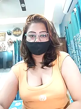 Snapshot of Cute-mona chatting on 10/03/25, 10:34 Cute-mona online show from 10/03/25, 10:34