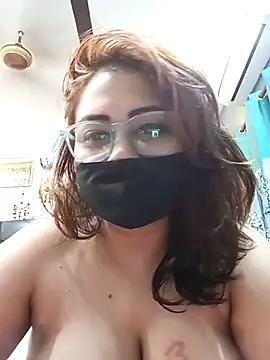 Snapshot of Cute-mona chatting on 10/03/25, 10:40 Cute-mona online show from 10/03/25, 10:40