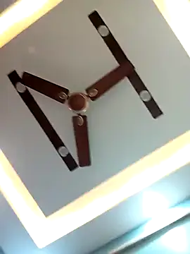 Snapshot of Cute-mona chatting on 11/14/25, 10:40 Cute-mona online show from 11/14/25, 10:40