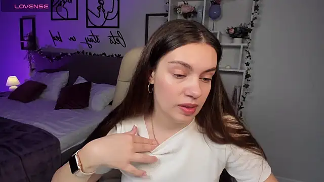 DaniellaLovely online show from 10/20/25, 10:49