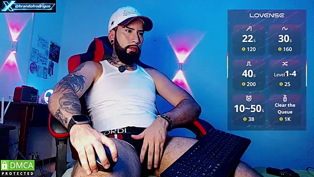 Diilanhott online show from 05/03/26, 11:11