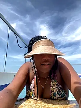 Snapshot of EscorpiLeoncita chatting on 11/19/25, 04:40 EscorpiLeoncita online show from 11/19/25, 04:40