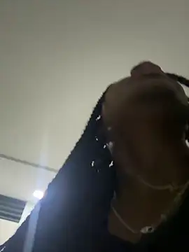 Snapshot of EscorpiLeoncita chatting on 03/01/26, 04:47 EscorpiLeoncita online show from 03/01/26, 04:47