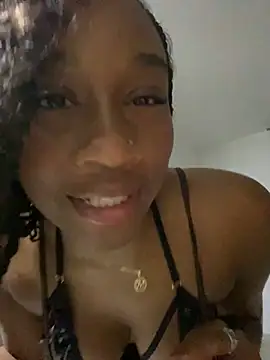 Snapshot of EscorpiLeoncita chatting on 03/29/26, 04:56 EscorpiLeoncita online show from 03/29/26, 04:56