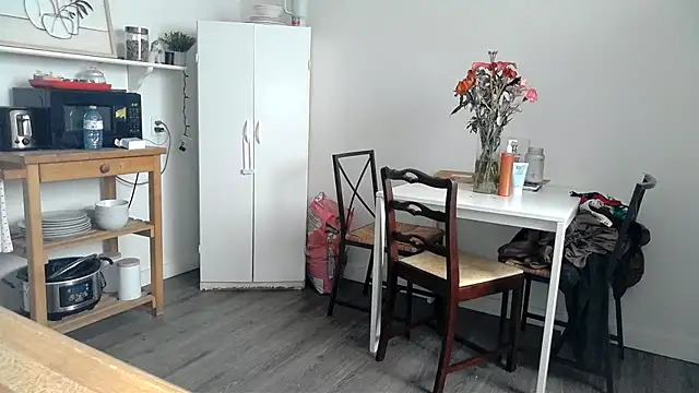 Snapshot of Kittyymaze1 chatting on 02/12/26, 12:55 Kittyymaze1 online show from 02/12/26, 12:55