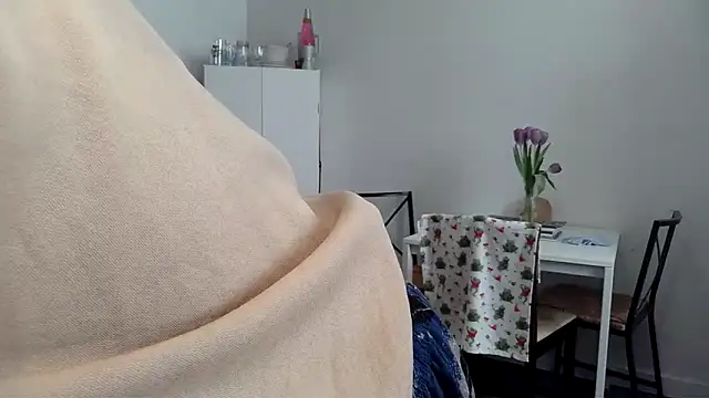 Snapshot of Kittyymaze1 chatting on 03/03/26, 01:17 Kittyymaze1 online show from 03/03/26, 01:17