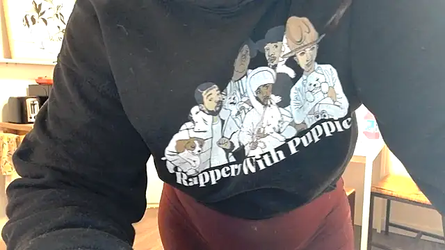 Snapshot of Kittyymaze1 chatting on 03/06/26, 12:45 Kittyymaze1 online show from 03/06/26, 12:45