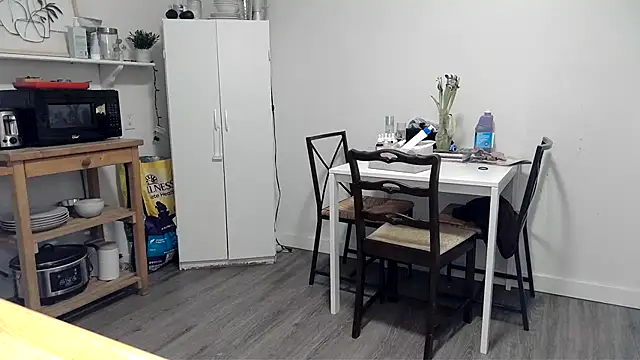 Snapshot of Kittyymaze1 chatting on 03/09/26, 11:47 Kittyymaze1 online show from 03/09/26, 11:47