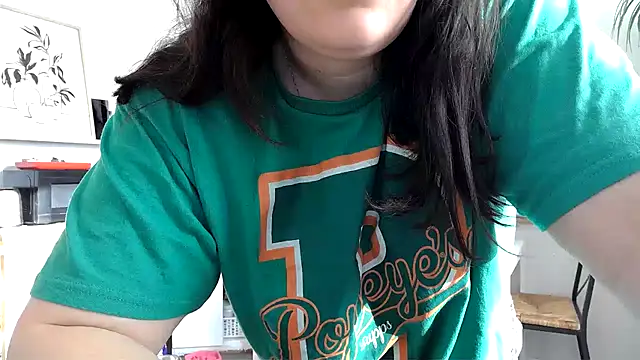 Snapshot of Kittyymaze1 chatting on 03/25/26, 12:44 Kittyymaze1 online show from 03/25/26, 12:44