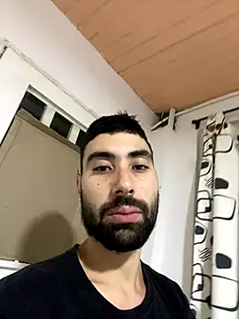 macg96 online show from 12/18/25, 02:06