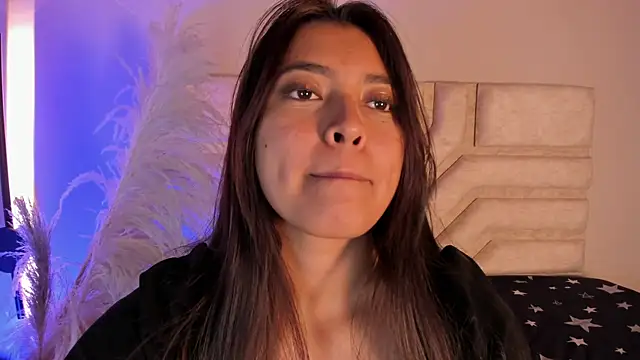 Snapshot of Rebeca_Williams_ chatting on 01/03/25, 03:05 Rebeca Williams online show from 01/03/25, 03:05